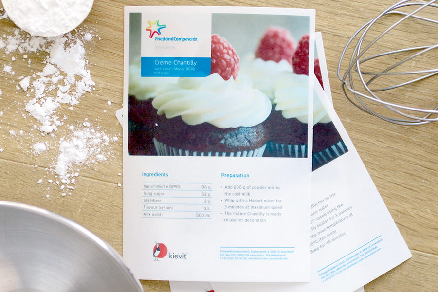 Eetbare flyers voor een productpresentatie bij Friesland Campina